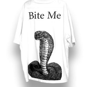 T-SHIRT Oversize - "Bite Me"